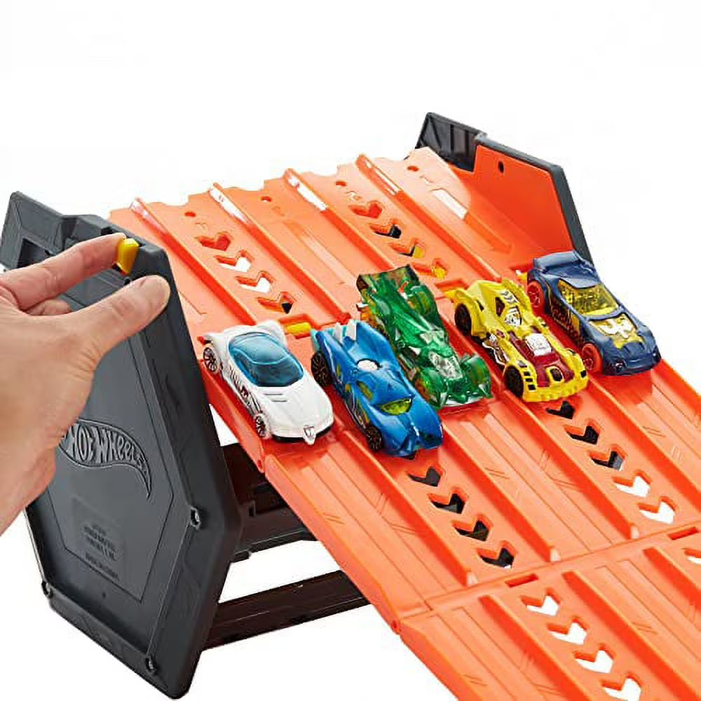 Roll Out Raceway, Track Set