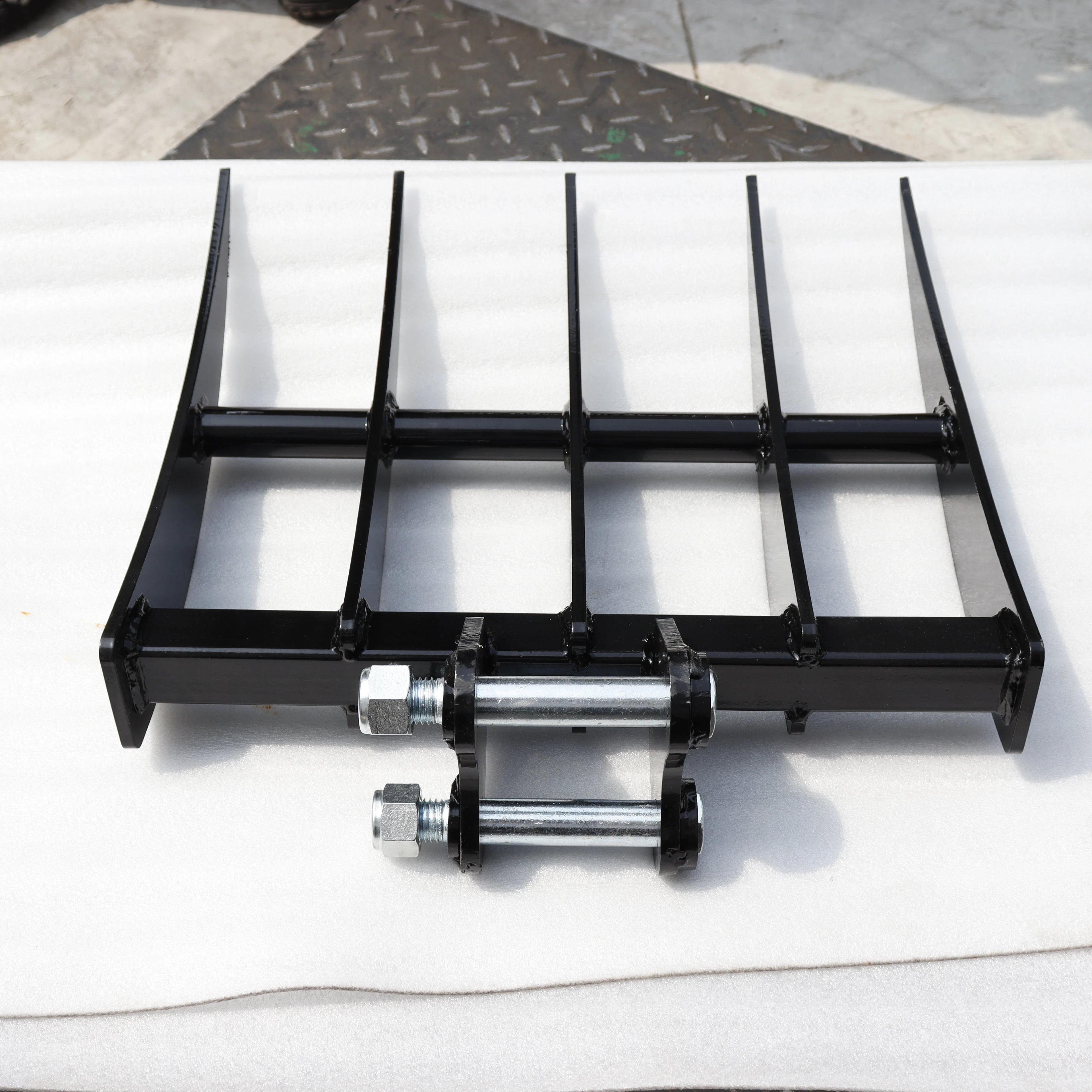 Mini Digger Excavator Attachments Excavator Rake for Sale