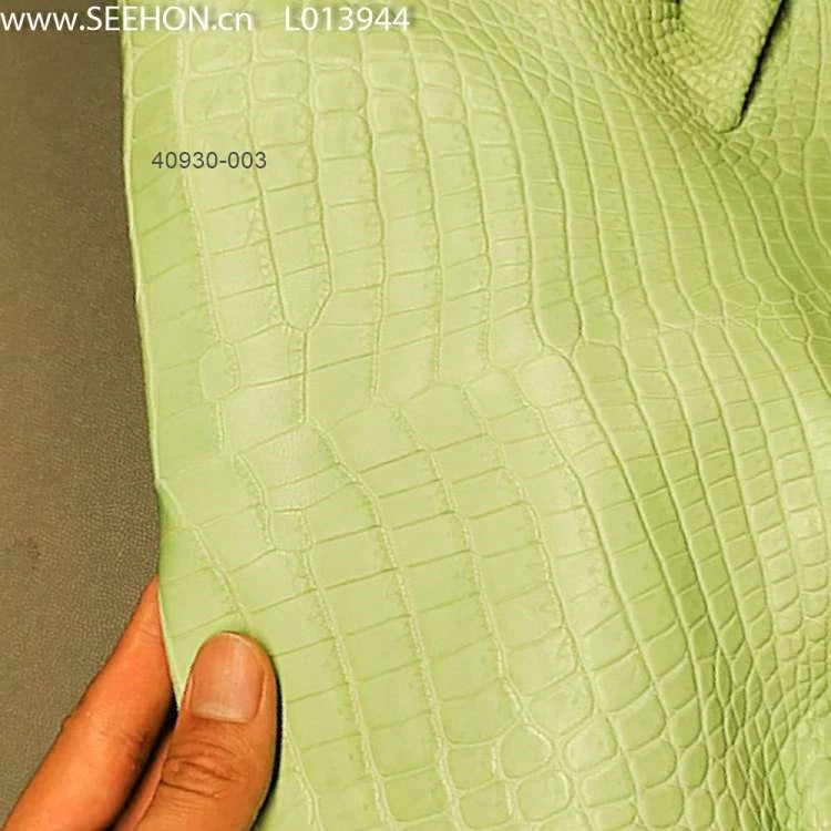 Genuine Leather There Are crocodile Skin Golf Bags, crocodile Skin Cigar Boxes