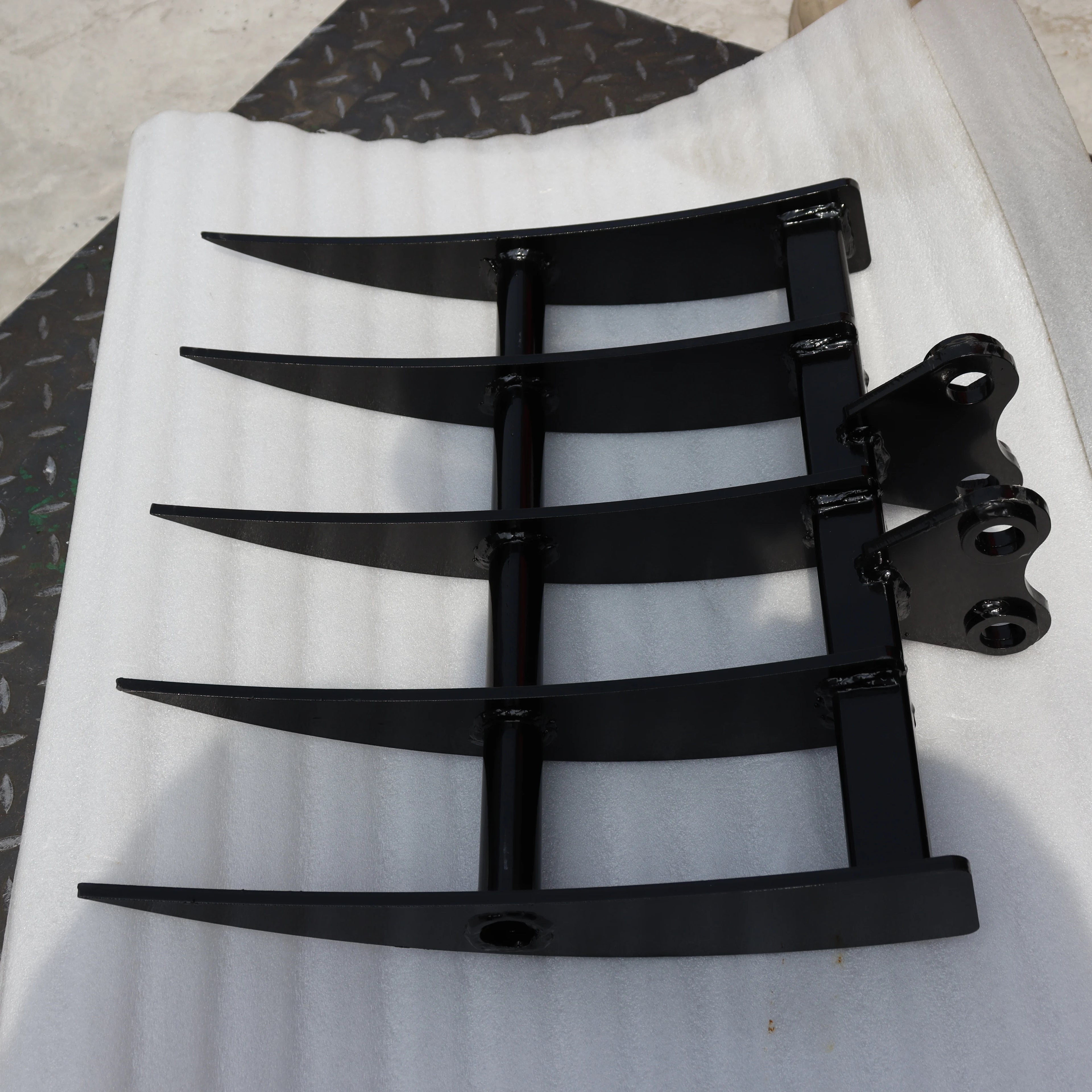 Mini Digger Excavator Attachments Excavator Rake for Sale