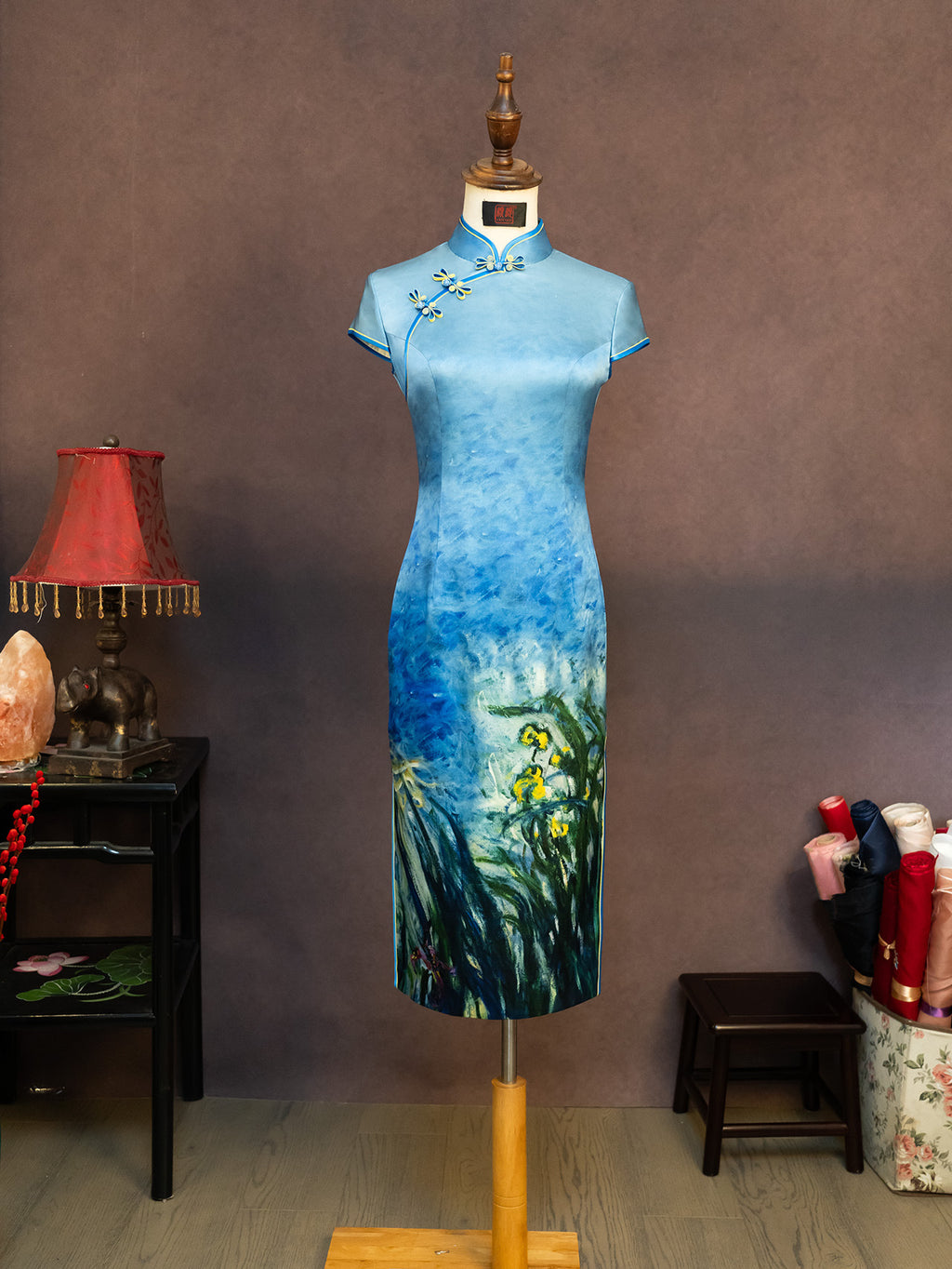 [Customized Pre-Sale] Original Design Silk Printed Fabric Cheongsam Van Gogh Painting Work Product Style Cheongsam Customization