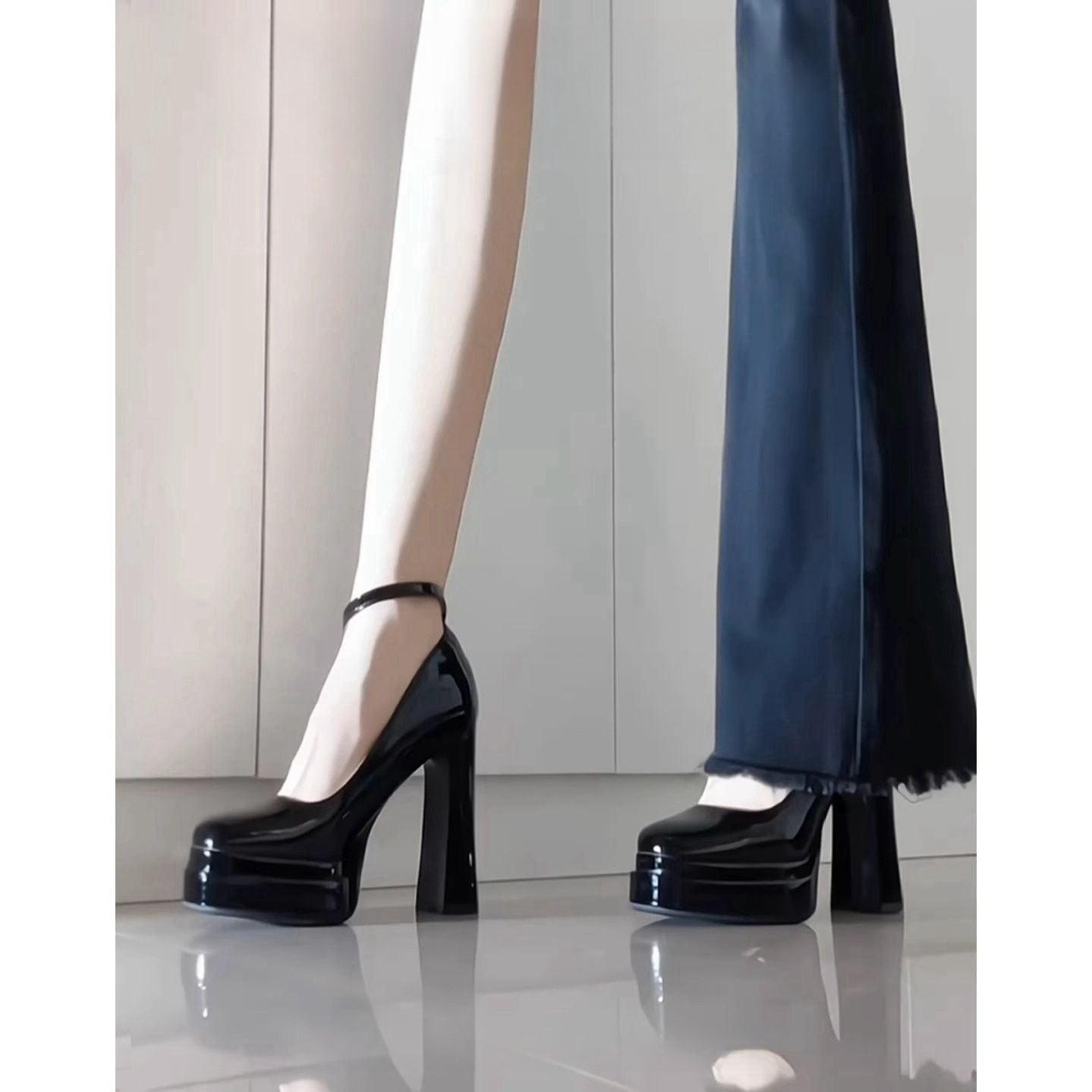 French-Style Mary Jane Thick-Soled Waterproof Platform Shoes for Petite Individuals, Black Single-Strap Ultra-High Heels, 2026 New Model, Patent Leather