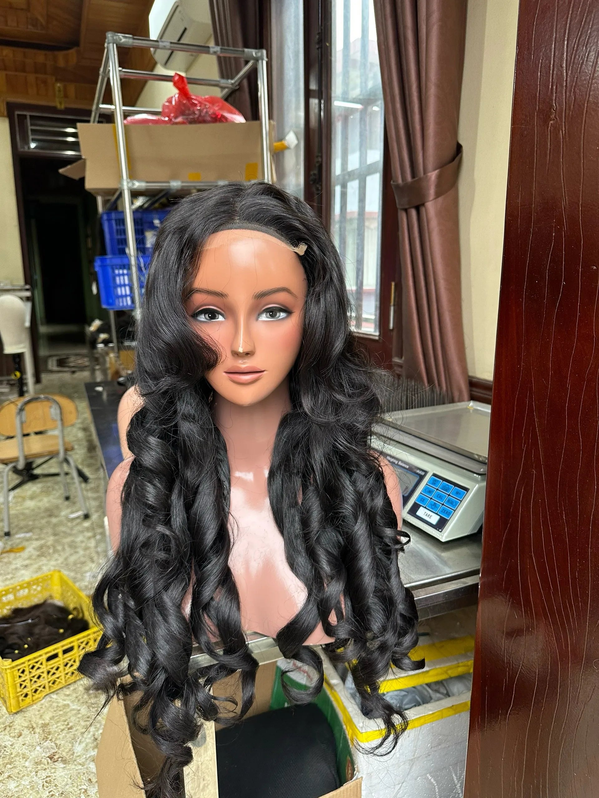 Raw Bouncy Curls Human Hair Wigs,Vietnamese Raw Lace Front Wigs With Frontal,Curly Virgrin Human Hair Weaves and Wigs Glueless