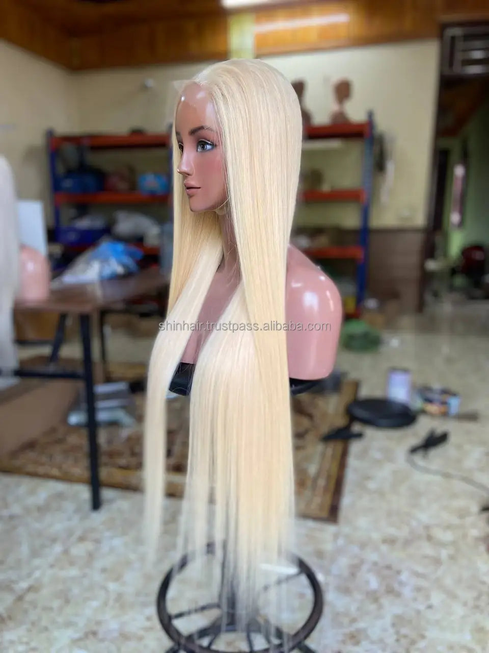 Human Hair Wigs Blonde HD Lace Transparent Lace Front Wigs Long Straight Weft Length 8-32 Inches 180% Density