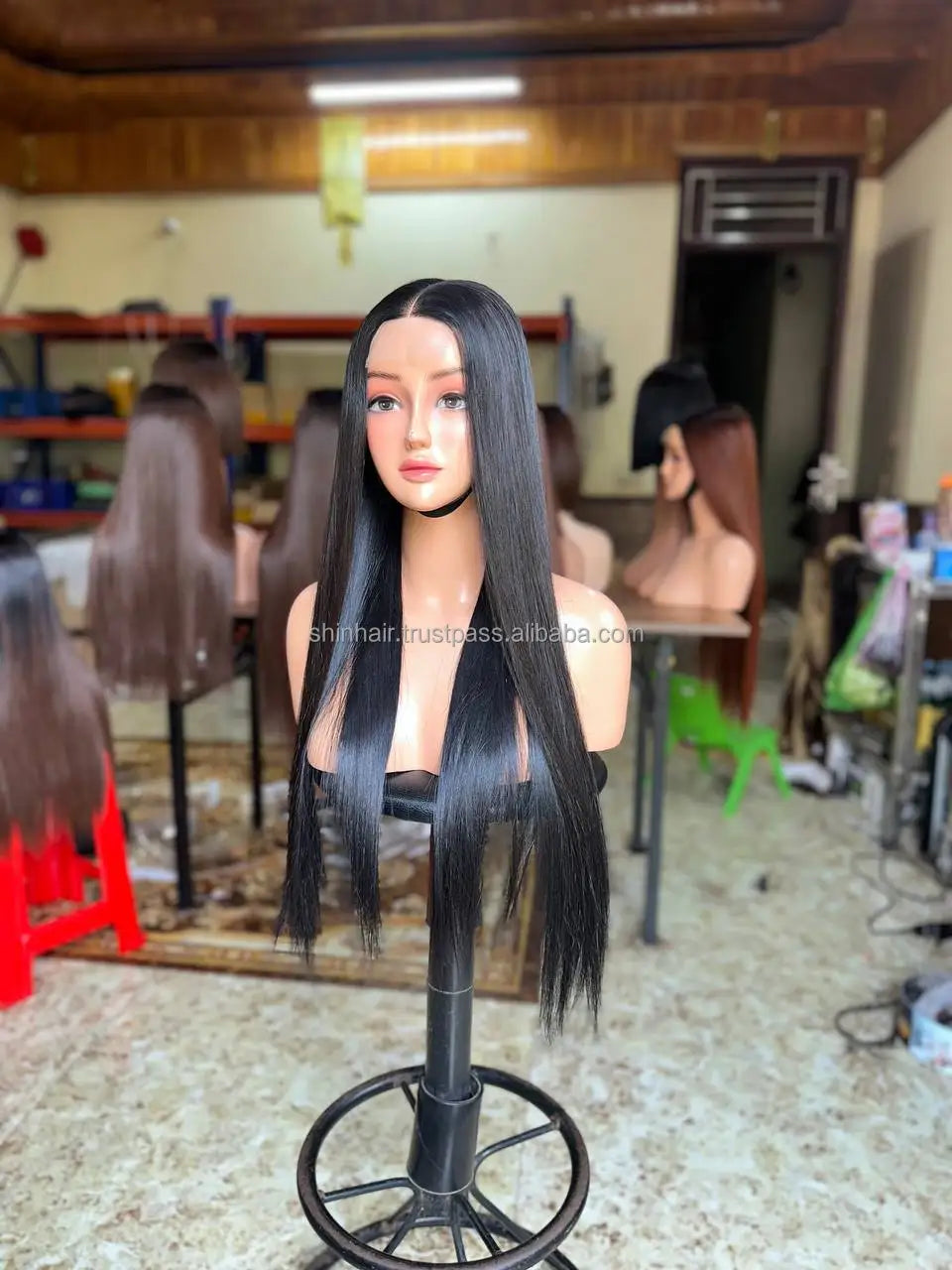 Wholesale Bone Straight Raw Natural Hair Glueless Wigs for Black Women Ready to Ship Product Vietnamese Human Hair Wigs Glueless