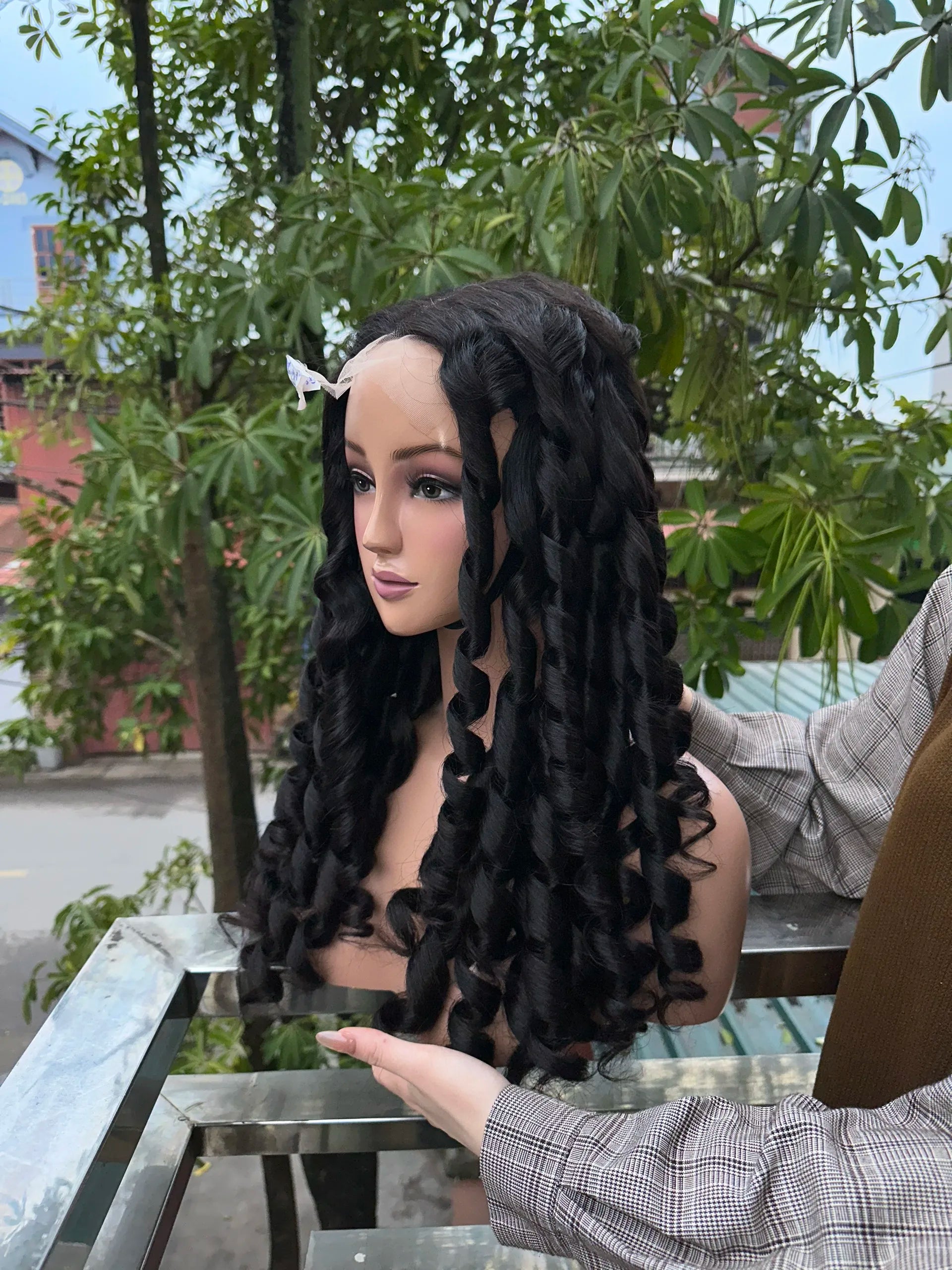 Raw Bouncy Curls Human Hair Wigs,Vietnamese Raw Lace Front Wigs With Frontal,Curly Virgrin Human Hair Weaves and Wigs Glueless