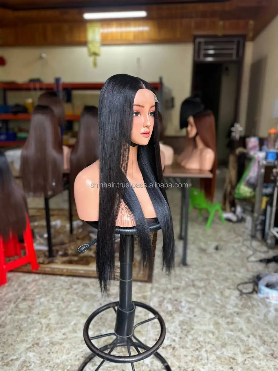 Wholesale Bone Straight Raw Natural Hair Glueless Wigs for Black Women Ready to Ship Product Vietnamese Human Hair Wigs Glueless