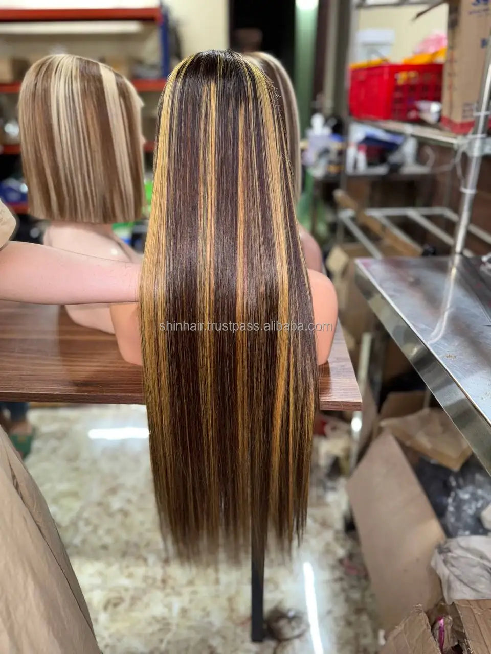 Wholesale Price Various Colors Human Hair Wigs Full Lengths 100% Raw Vietnamese Hair Extensions Lace Front Wigs