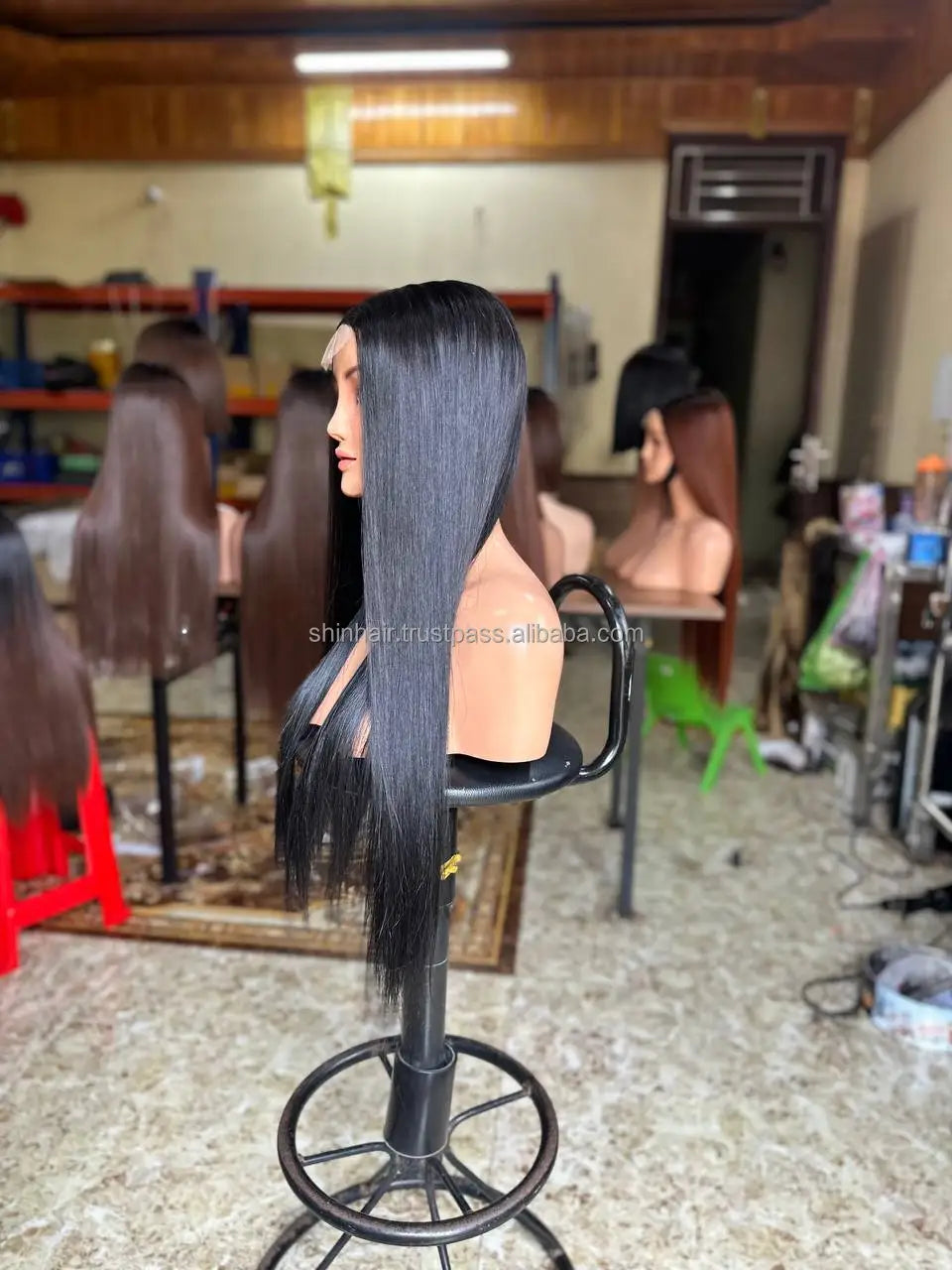 Wholesale Bone Straight Raw Natural Hair Glueless Wigs for Black Women Ready to Ship Product Vietnamese Human Hair Wigs Glueless